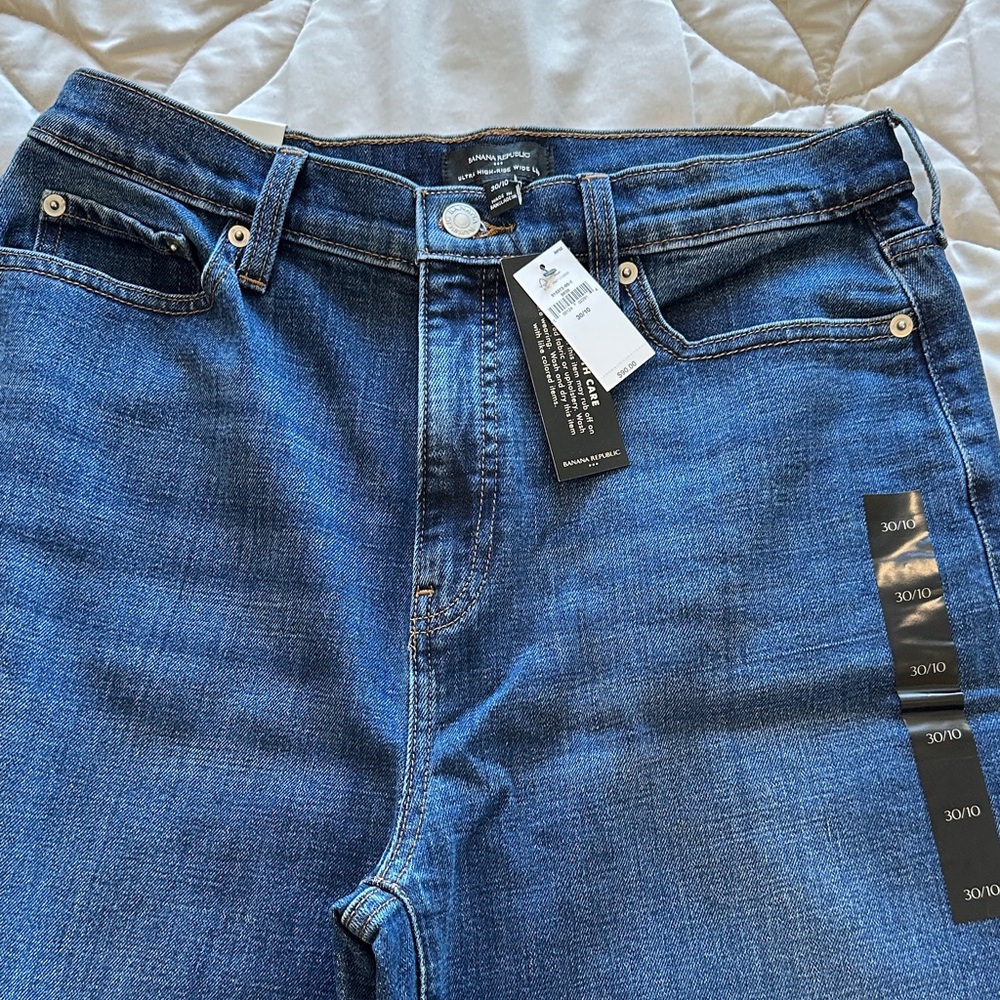 Banana Republic Classic Blue Jeans - Picture 2 of 4